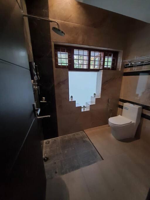 Anandam Stays - Premium 3Bhk Plush Homestay, Vaikom Near Kumarakom 외부 사진
