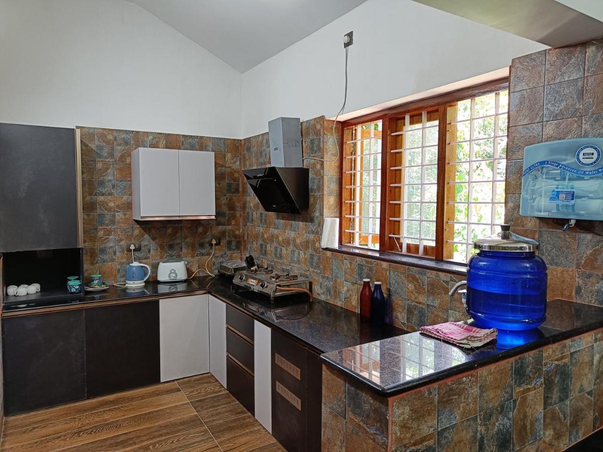 Anandam Stays - Premium 3Bhk Plush Homestay, Vaikom Near Kumarakom 외부 사진
